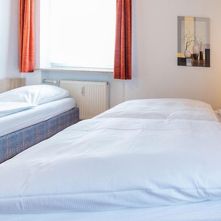 אולם Hotel Am Roemerplatz מראה חיצוני תמונה