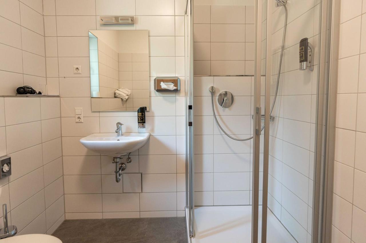 אולם Hotel Am Roemerplatz מראה חיצוני תמונה