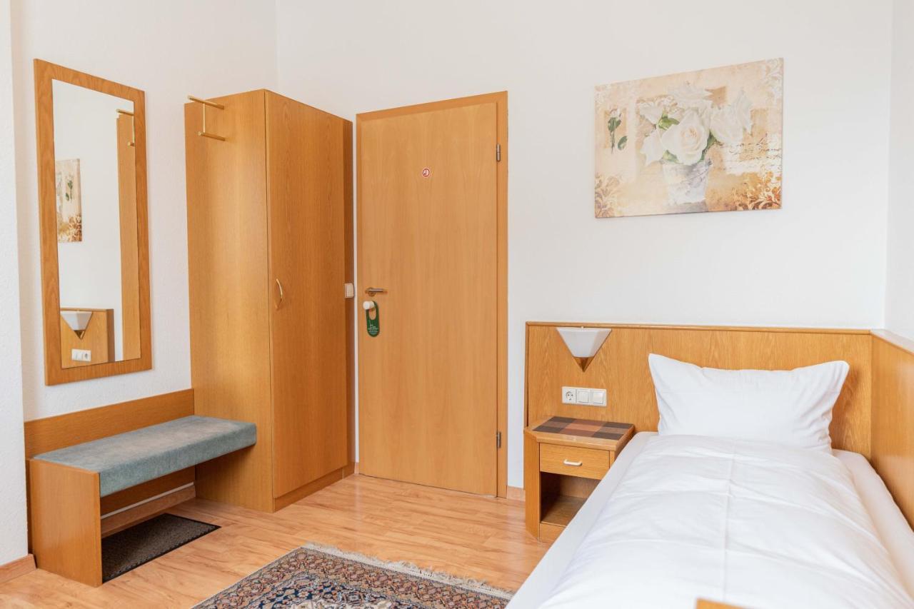 אולם Hotel Am Roemerplatz מראה חיצוני תמונה