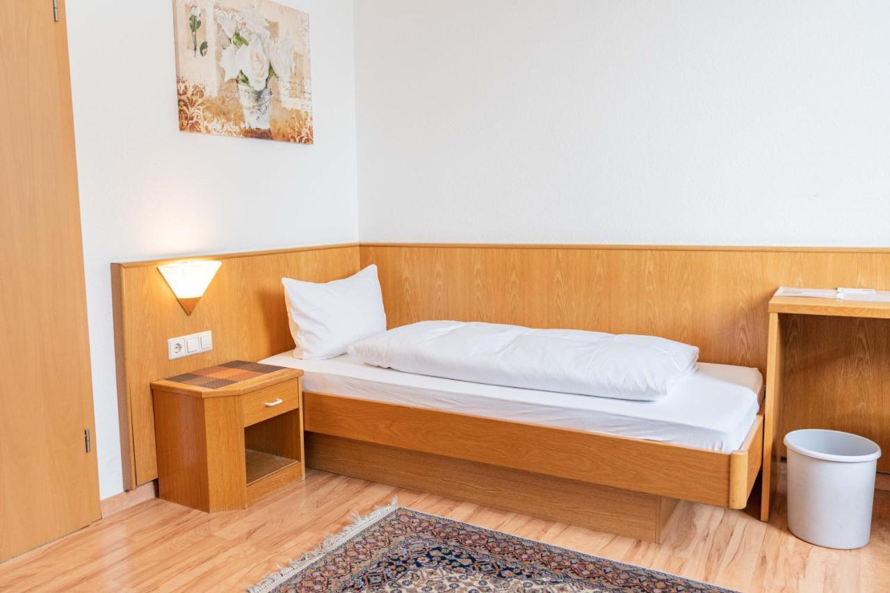 אולם Hotel Am Roemerplatz מראה חיצוני תמונה
