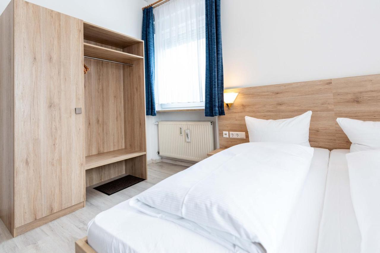 אולם Hotel Am Roemerplatz מראה חיצוני תמונה