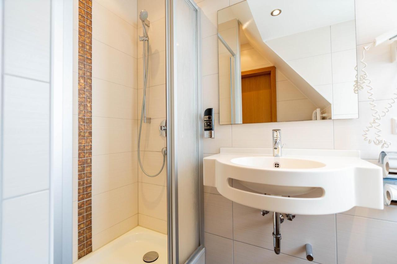 אולם Hotel Am Roemerplatz מראה חיצוני תמונה