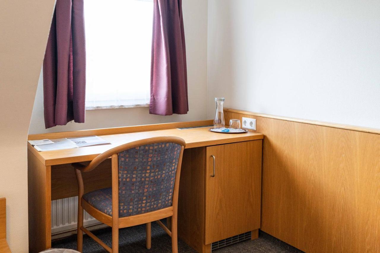 אולם Hotel Am Roemerplatz מראה חיצוני תמונה