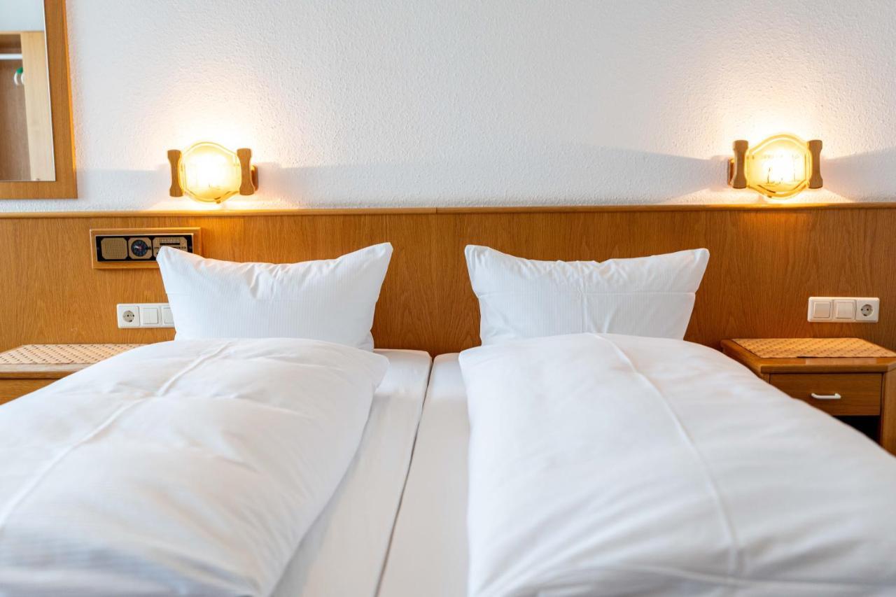 אולם Hotel Am Roemerplatz מראה חיצוני תמונה