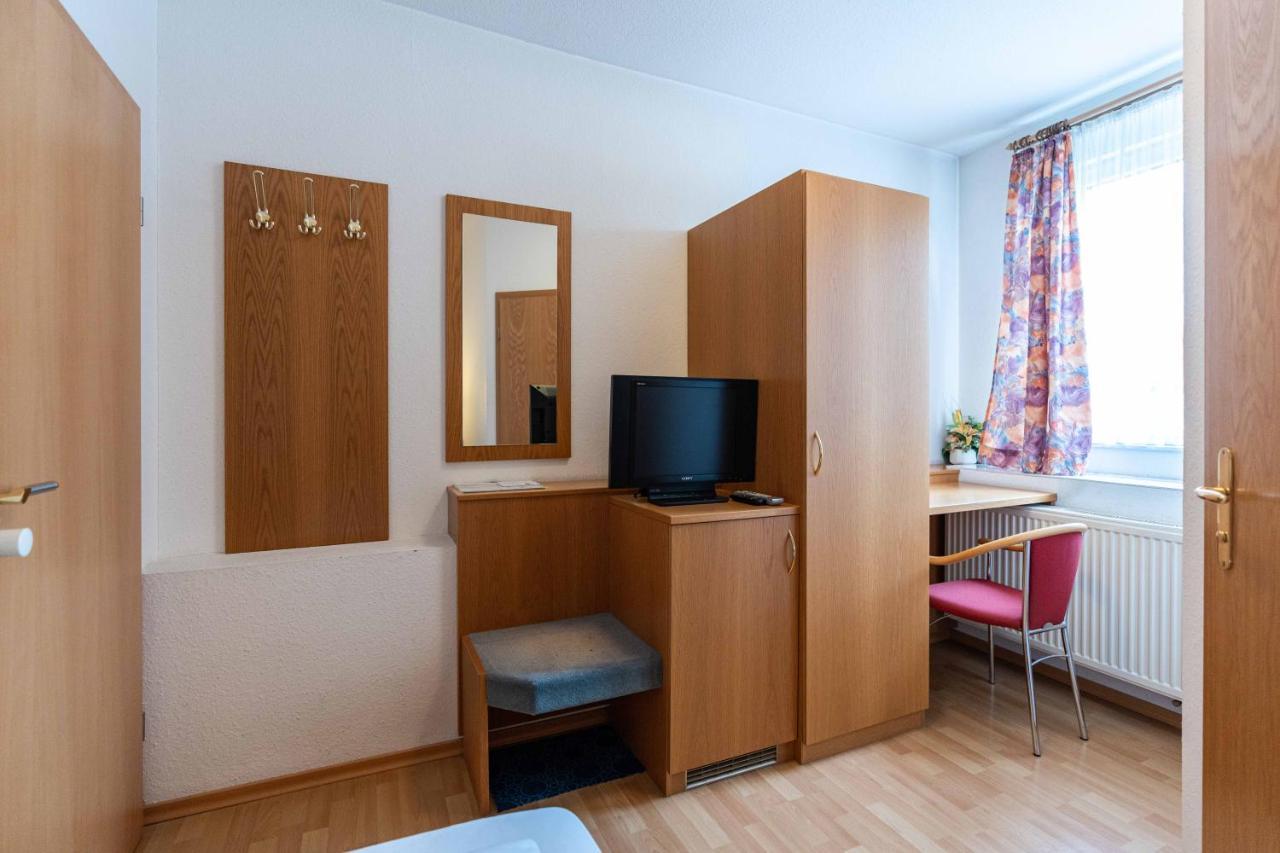 אולם Hotel Am Roemerplatz מראה חיצוני תמונה