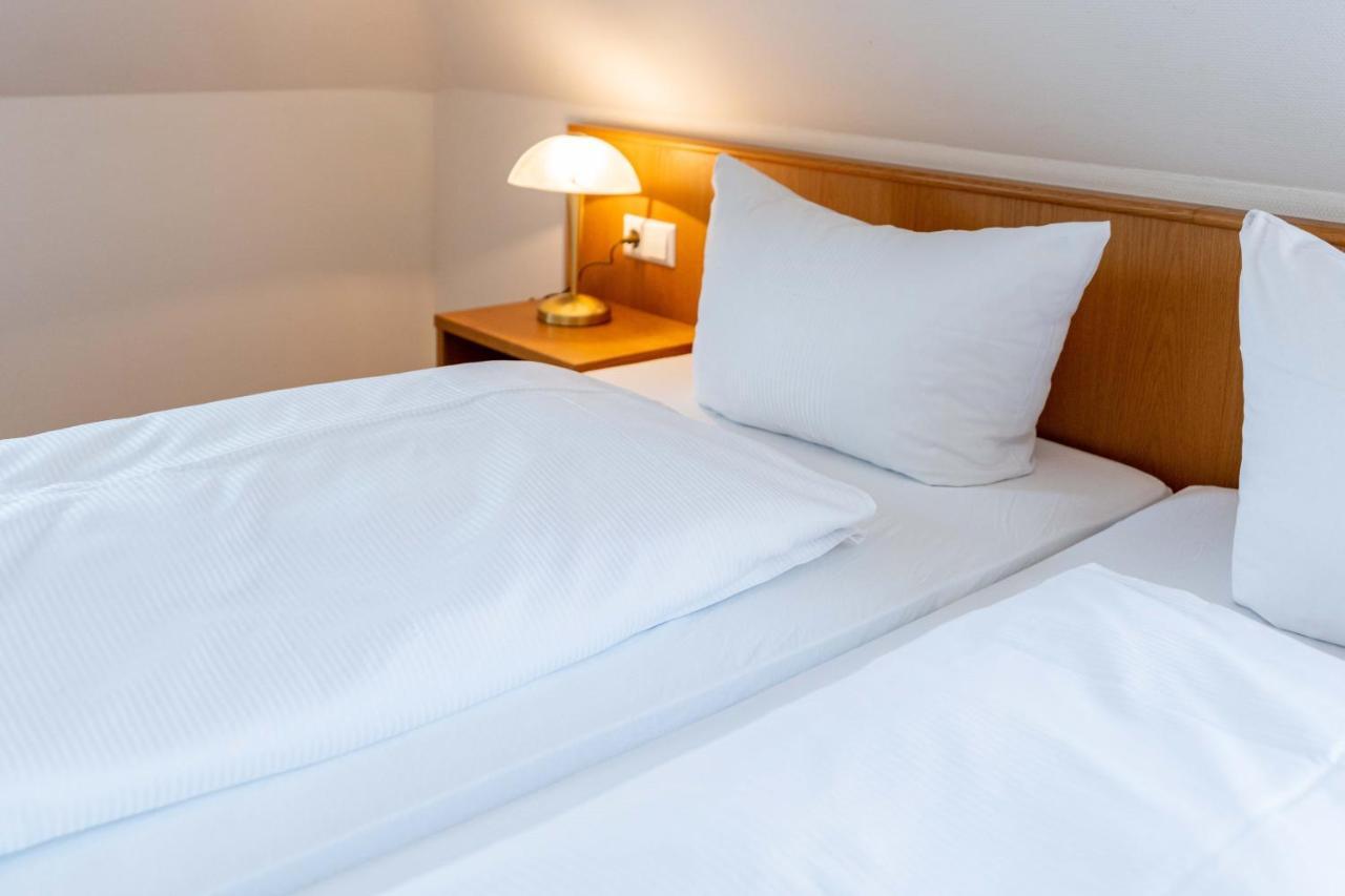 אולם Hotel Am Roemerplatz מראה חיצוני תמונה