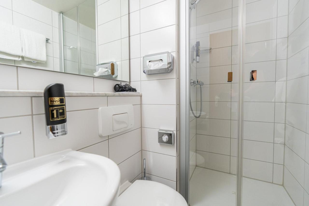 אולם Hotel Am Roemerplatz מראה חיצוני תמונה